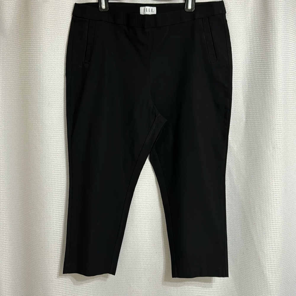 Ladies Elle black casual crop  pants size XXL
